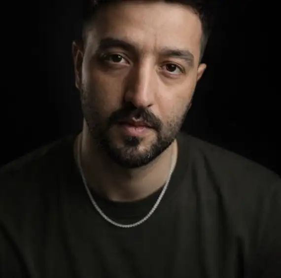 Mubarak Hassan, Managing Director and Head Guide